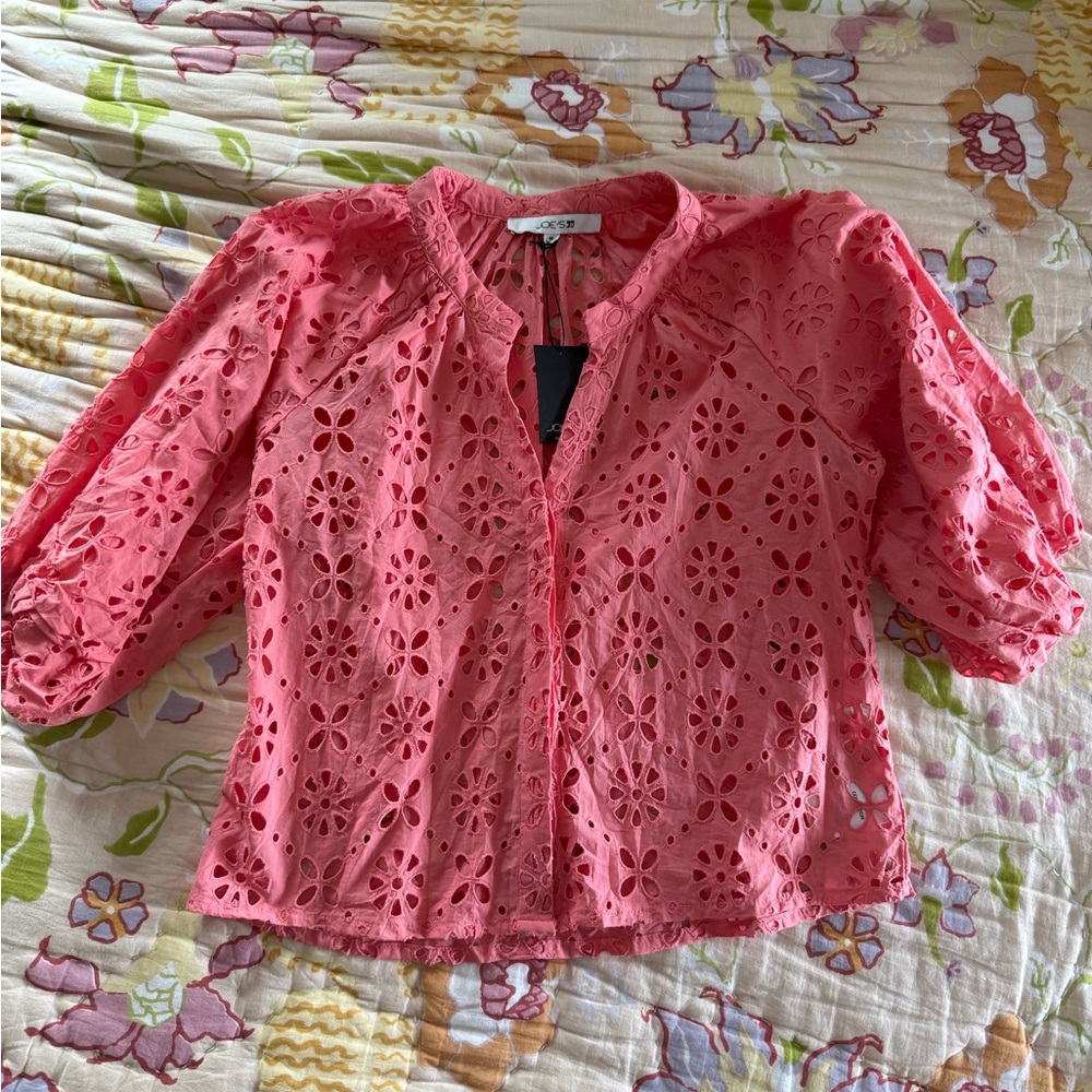 Joe’s Broderie Top in Pink